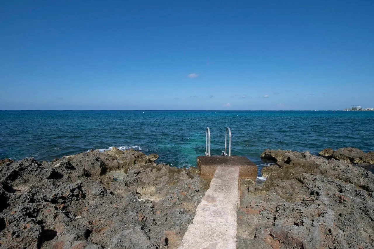 Dive Into Sunsets At The Residences George Town 0*,