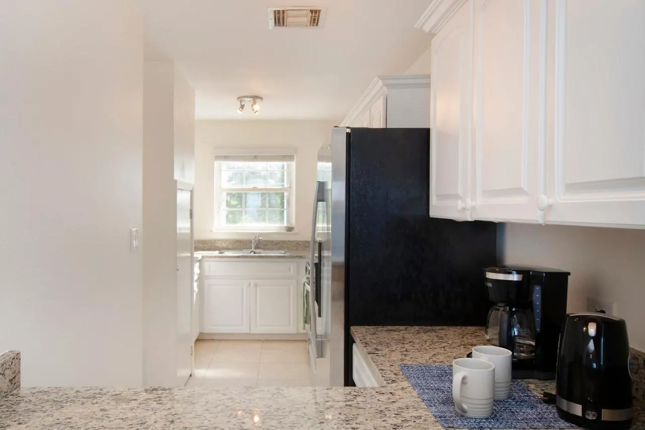 דירה ג'ורג' טאון Dive Into Sunsets At The Residences